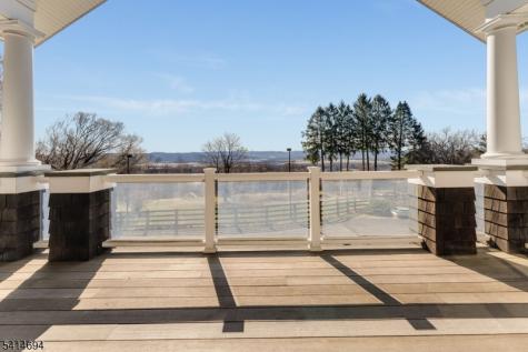201 Lows Hollow Road Lopatcong NJ 08886