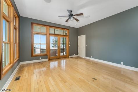 201 Lows Hollow Road Lopatcong NJ 08886