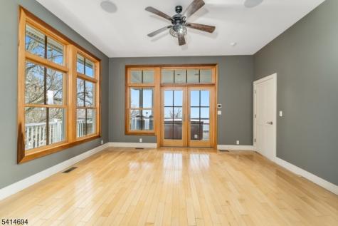 201 Lows Hollow Road Lopatcong NJ 08886