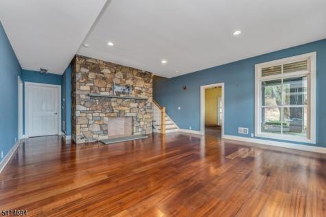201 Lows Hollow Road Lopatcong NJ 08886