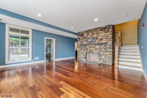 201 Lows Hollow Road Lopatcong NJ 08886