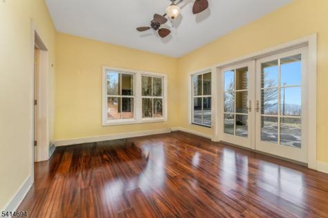 201 Lows Hollow Road Lopatcong NJ 08886