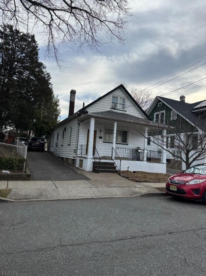 149 W 2nd Street Clifton NJ 07011