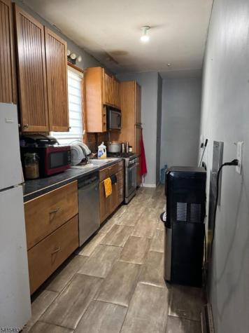 149 W 2nd Street Clifton NJ 07011
