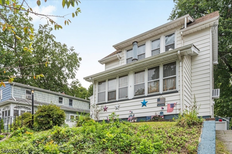 5 Smallwood Avenue Belleville NJ 07109