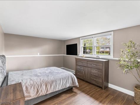 8 Madoc Trail Jefferson NJ 07438
