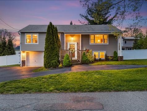 8 Madoc Trail Jefferson NJ 07438
