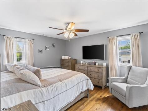 8 Madoc Trail Jefferson NJ 07438