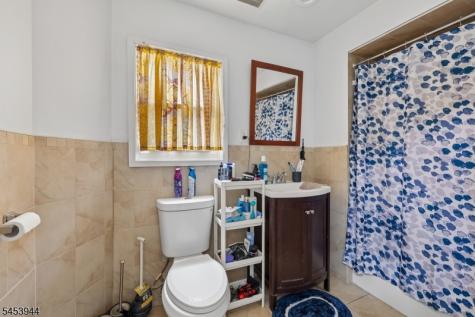 164 Freeman Avenue East Orange NJ 07018