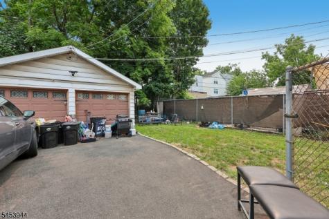 164 Freeman Avenue East Orange NJ 07018