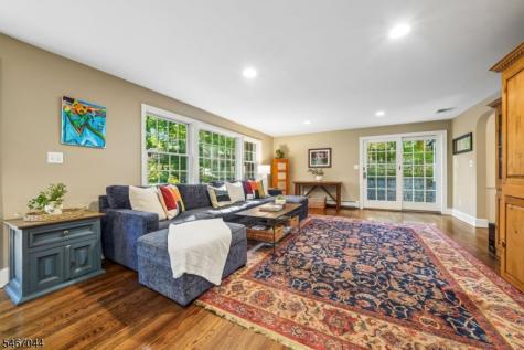 45 Wayland Drive Verona NJ 07044