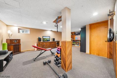 45 Wayland Drive Verona NJ 07044