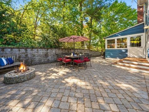 45 Wayland Drive Verona NJ 07044