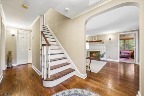 45 Wayland Drive Verona NJ 07044