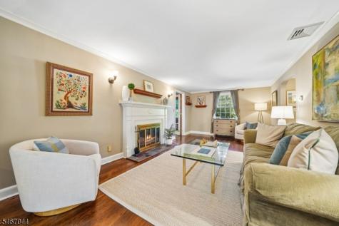 45 Wayland Drive Verona NJ 07044