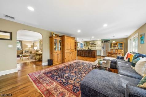45 Wayland Drive Verona NJ 07044