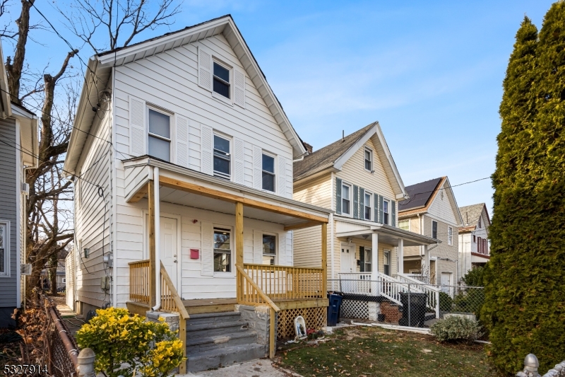320 Lee Place Plainfield NJ 07063