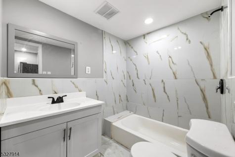 320 Lee Place Plainfield NJ 07063