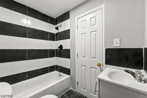 320 Lee Place Plainfield NJ 07063