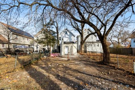 320 Lee Place Plainfield NJ 07063
