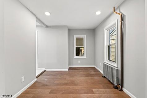 320 Lee Place Plainfield NJ 07063