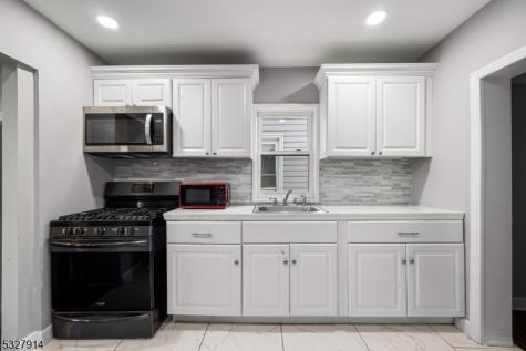 320 Lee Place Plainfield NJ 07063