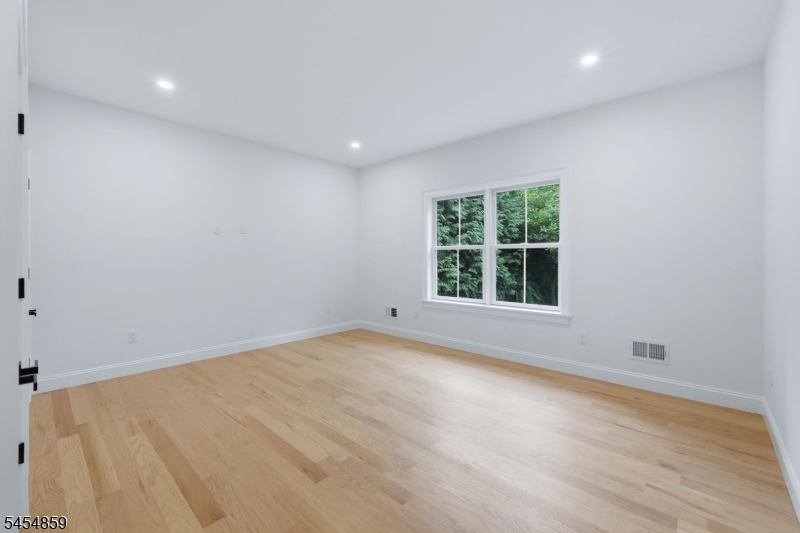 17 Blake Drive Clark NJ 07066