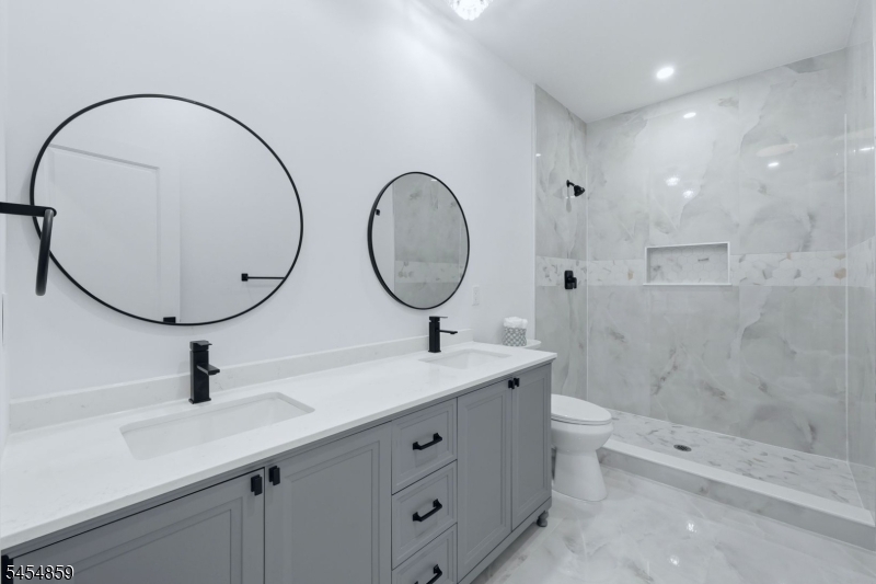 17 Blake Drive Clark NJ 07066