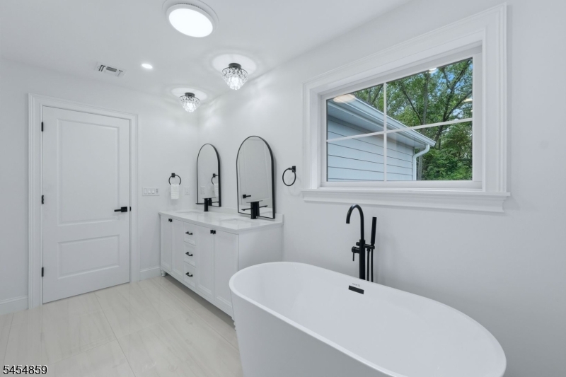 17 Blake Drive Clark NJ 07066