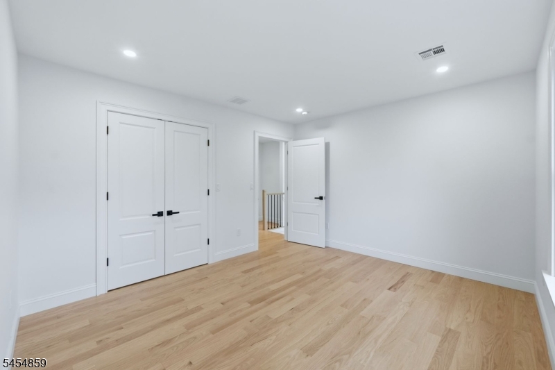17 Blake Drive Clark NJ 07066