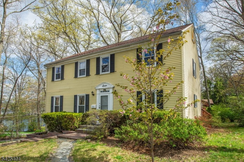 7 Fernwood Trail Mountain Lakes NJ 07046