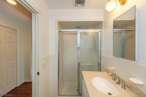 7 Fernwood Trail Mountain Lakes NJ 07046