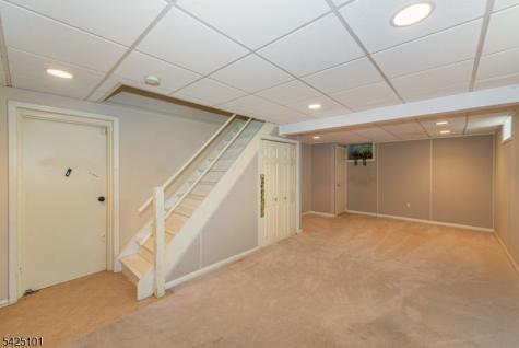 7 Fernwood Trail Mountain Lakes NJ 07046