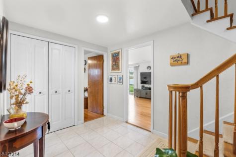 85 Redwood Road Springfield NJ 07081