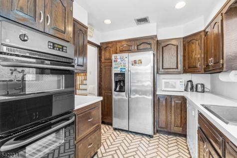 85 Redwood Road Springfield NJ 07081