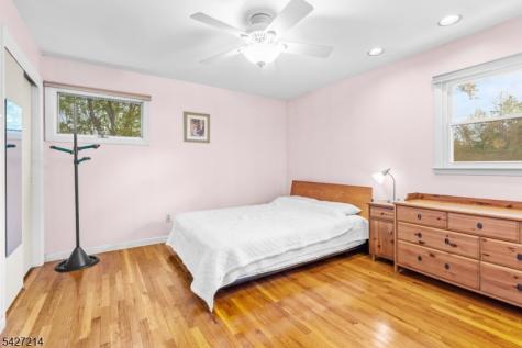 85 Redwood Road Springfield NJ 07081