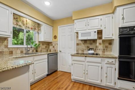 189 Old Farmers Road Washington NJ 07853