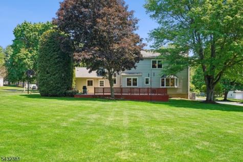 189 Old Farmers Road Washington NJ 07853