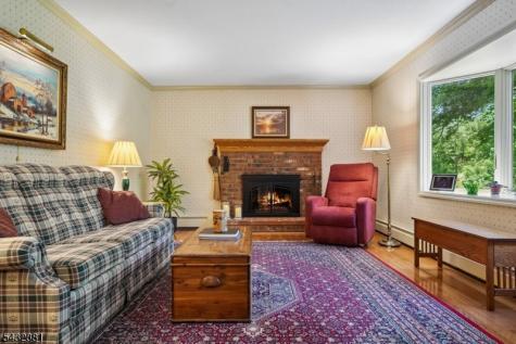 189 Old Farmers Road Washington NJ 07853