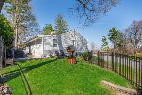 1 Shawnee Trail Sparta NJ 07871