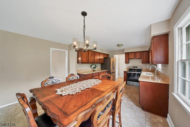 5 Fleming Court Washington NJ 07853
