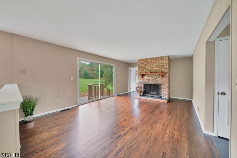 5 Fleming Court Washington NJ 07853