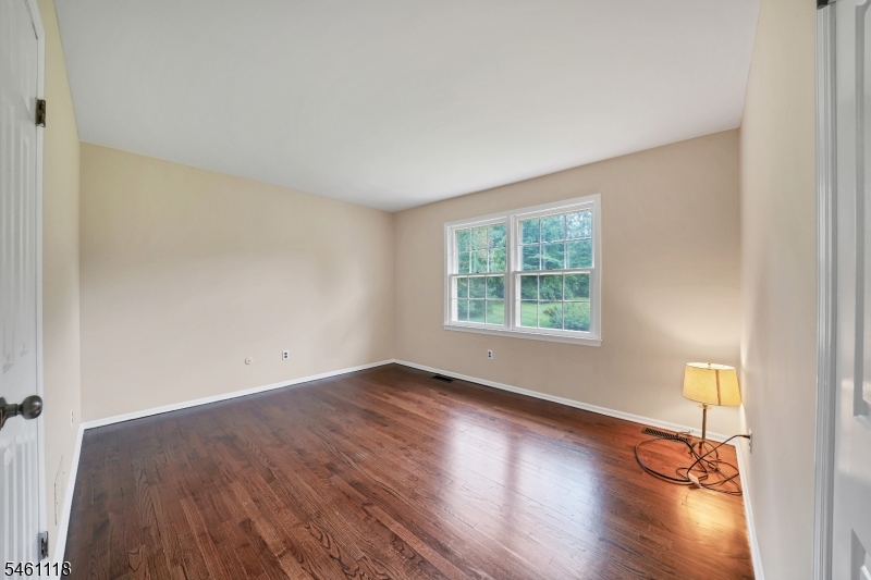 5 Fleming Court Washington NJ 07853