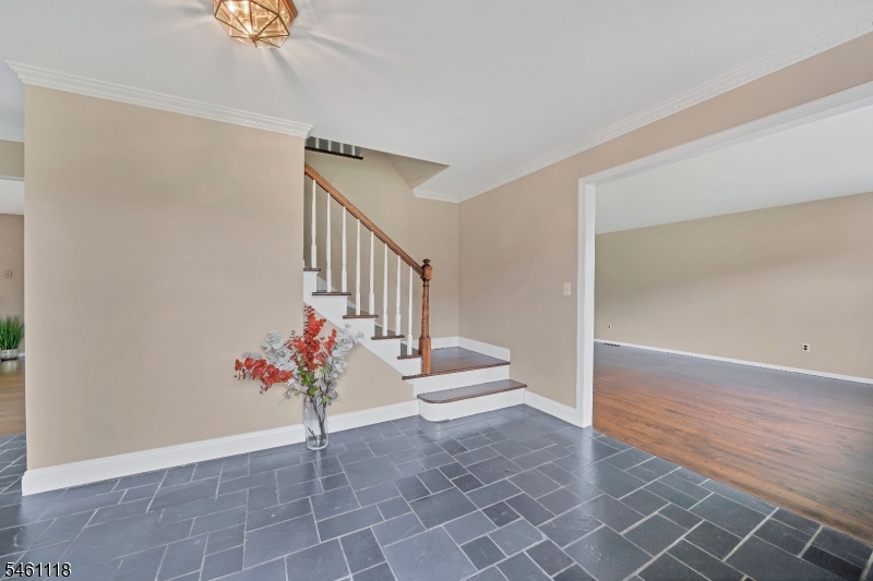 5 Fleming Court Washington NJ 07853