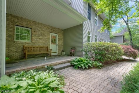55 Under Rock Road Sparta NJ 07871