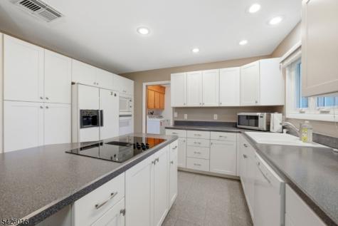 20 Copper Hill Road Bridgewater NJ 08807