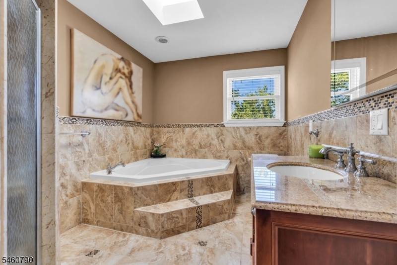 576 Richfield Avenue Kenilworth NJ 07033