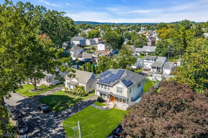 576 Richfield Avenue Kenilworth NJ 07033