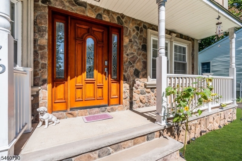 576 Richfield Avenue Kenilworth NJ 07033