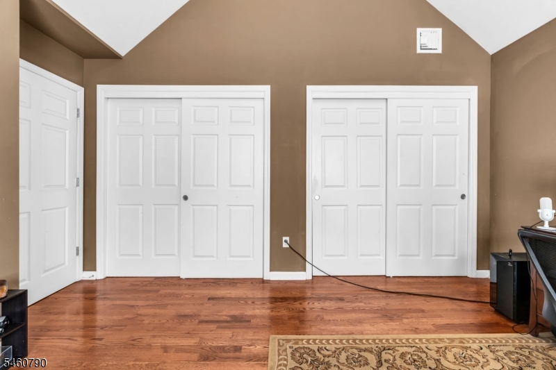 576 Richfield Avenue Kenilworth NJ 07033